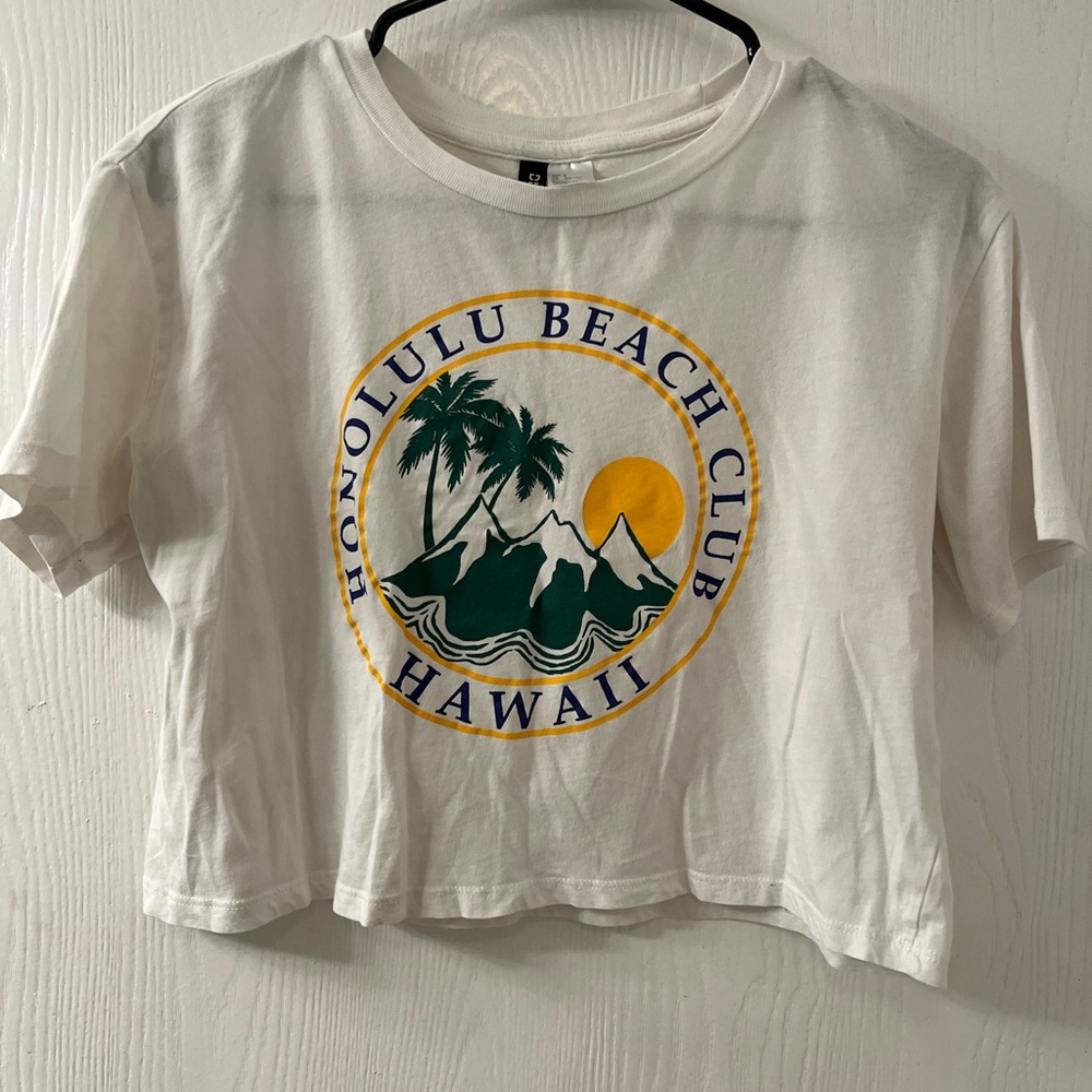 Honolulu Beach Club Hawaii Graphic Tee